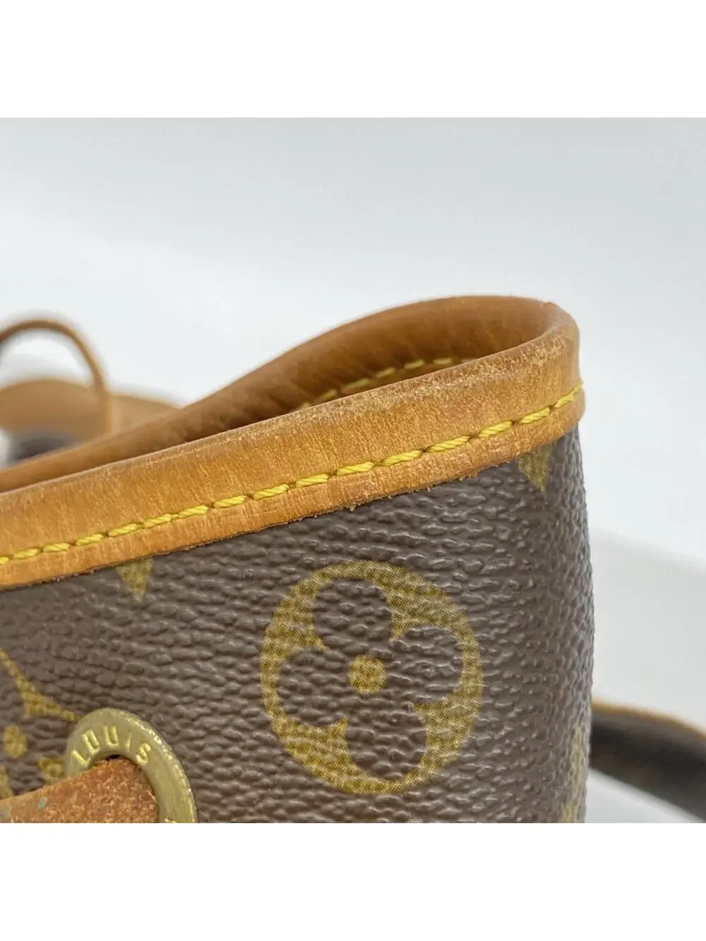 Louis Vuitton Vintage Montsouris #298861L94B